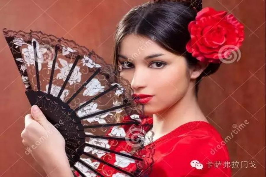 我们的扇子舞是Guajira是来自古巴